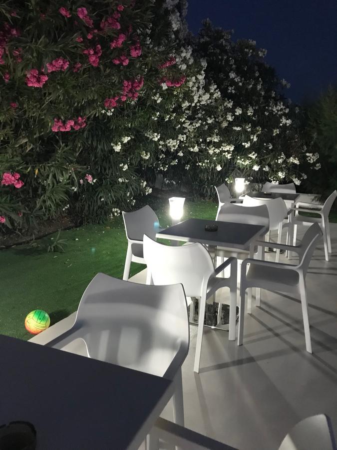 Vicky'S Garden Apartment Kalamaki  Exterior photo