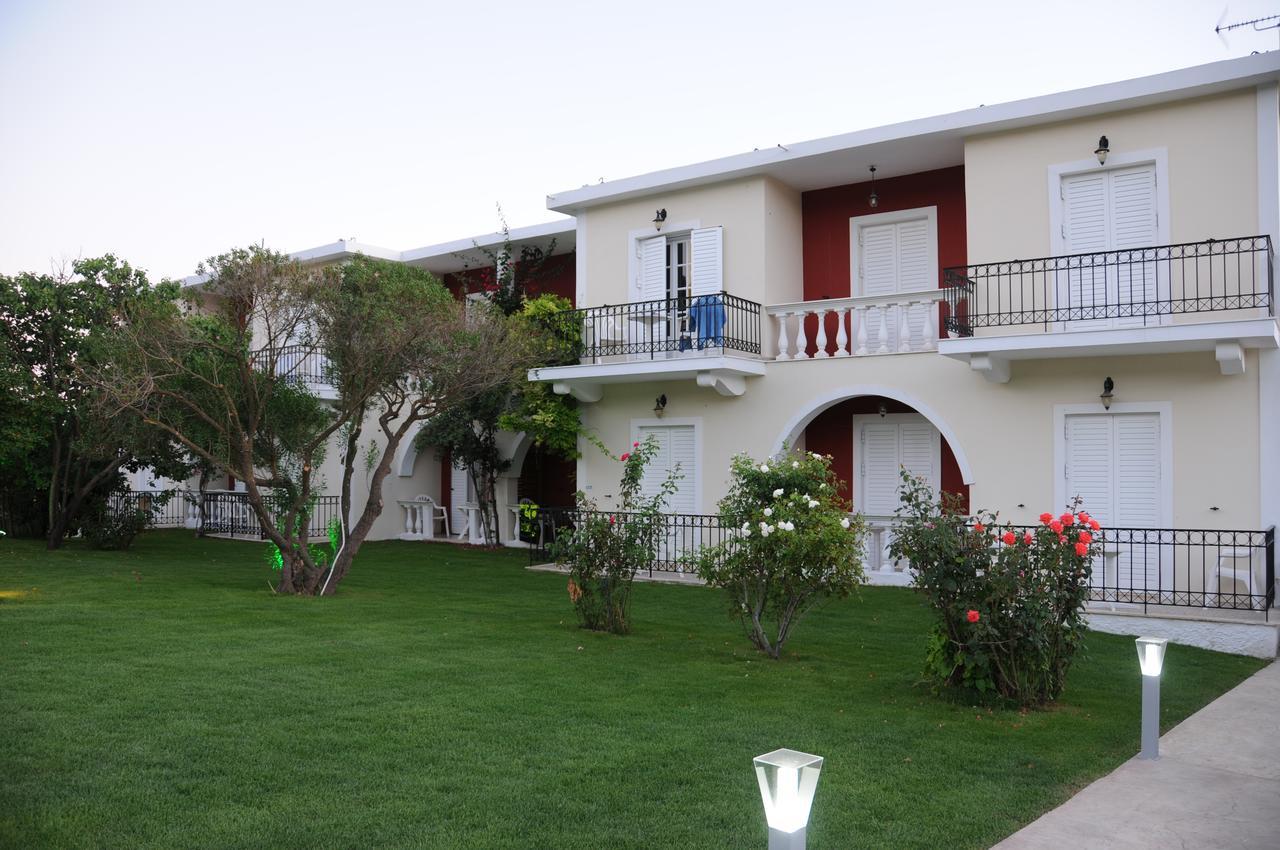 Vicky'S Garden Apartment Kalamaki  Exterior photo